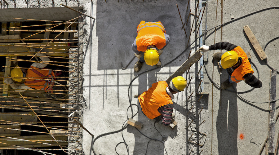 flying-drones-over-people